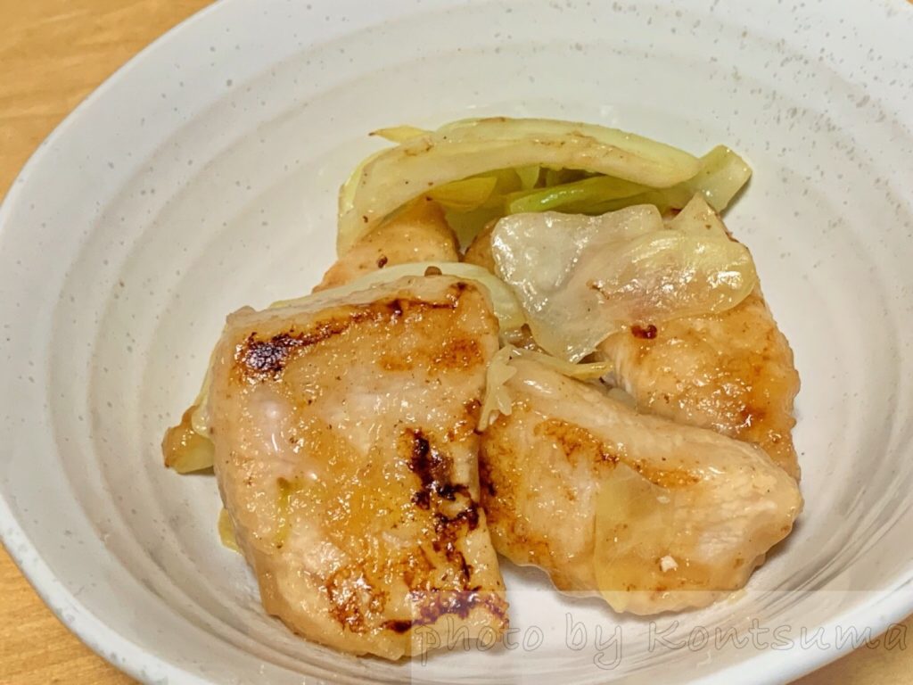 材料2つで簡単 美味い ビールに合う 鶏むね肉とキャベツの塩だれ炒め こころ躍る